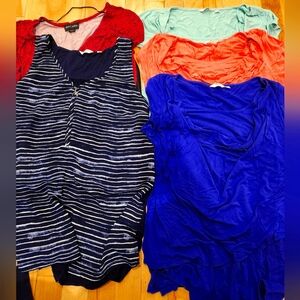 Maternity/ nursing tops